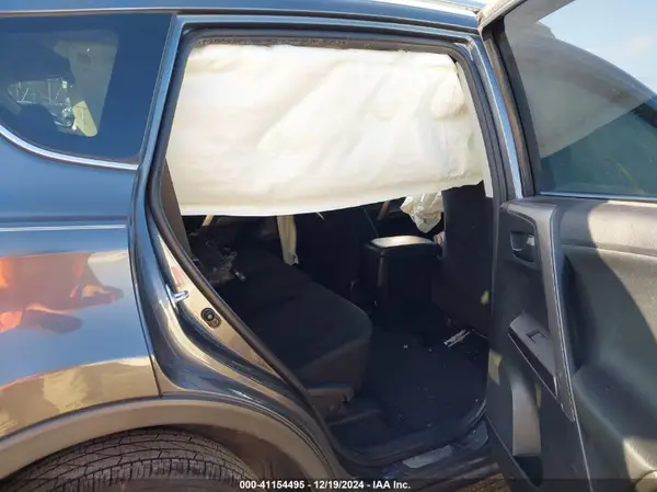 JTMZFREV0HD099132 2017 TOYOTA RAV 4 - Image 8