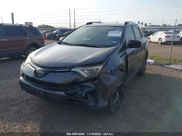 JTMZFREV0HJ135533 2017 TOYOTA RAV 4 - Image 2