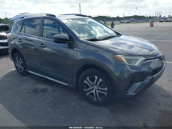 JTMZFREV0HJ703070 2017 TOYOTA RAV 4 - Image 1