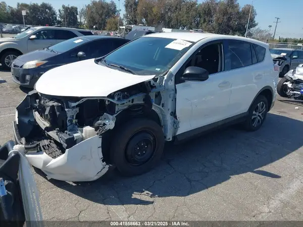 JTMZFREV0JJ161653 2018 TOYOTA RAV 4 - Image 2