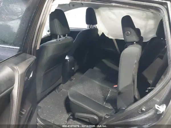 JTMZFREV0JJ205067 2018 TOYOTA RAV 4 - Image 8