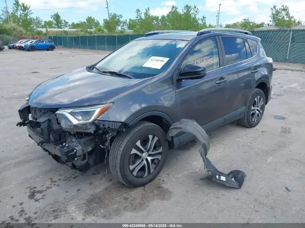 JTMZFREV0JJ739167 2018 TOYOTA RAV 4 - Image 2