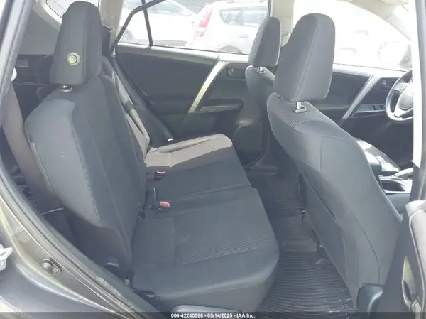 JTMZFREV0JJ739167 2018 TOYOTA RAV 4 - Image 8