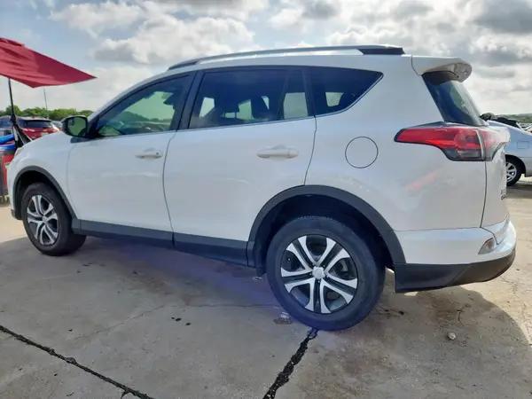 JTMZFREV0JJ740772 2018 TOYOTA RAV 4 - Image 2