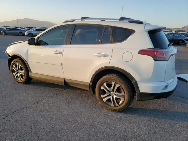 JTMZFREV1GJ078113 2016 TOYOTA RAV 4 - Image 2