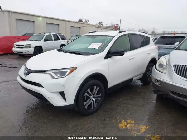 JTMZFREV1GJ078127 2016 TOYOTA RAV 4 - Image 2