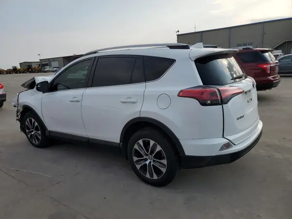 JTMZFREV1HD106282 2017 TOYOTA RAV 4 - Image 2