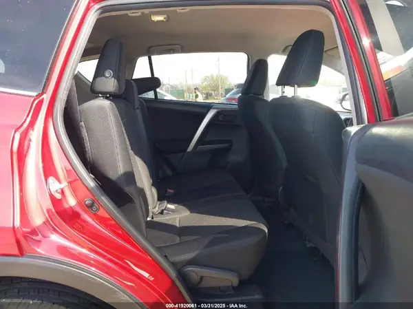 JTMZFREV1HJ114691 2017 TOYOTA RAV 4 - Image 8