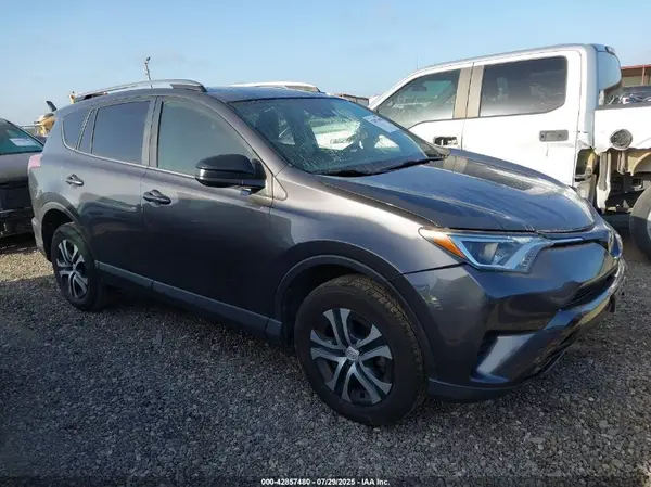 JTMZFREV1HJ121429 2017 TOYOTA RAV 4 - Image 1