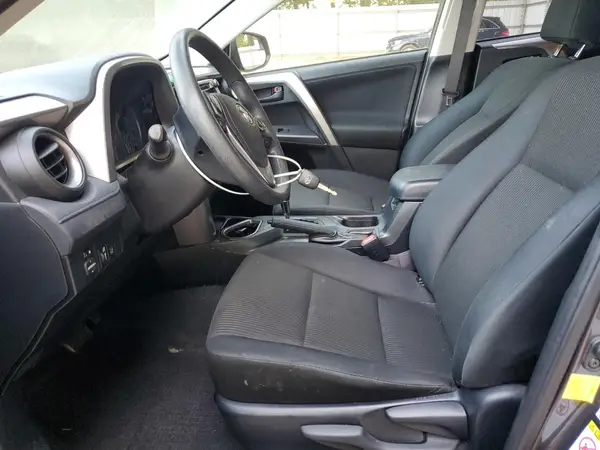 2017 TOYOTA RAV 4 auction photo 7