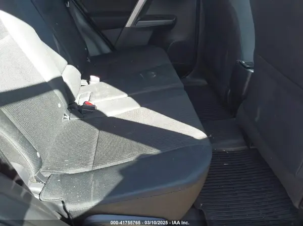 JTMZFREV1HJ145214 2017 TOYOTA RAV 4 - Image 8