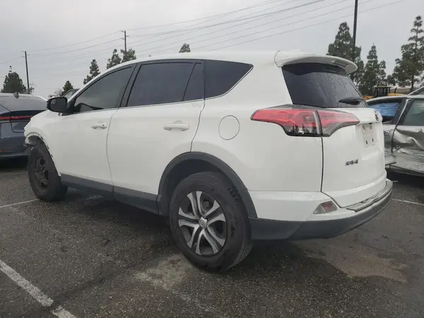 JTMZFREV1JJ150662 2018 TOYOTA RAV 4 - Image 2