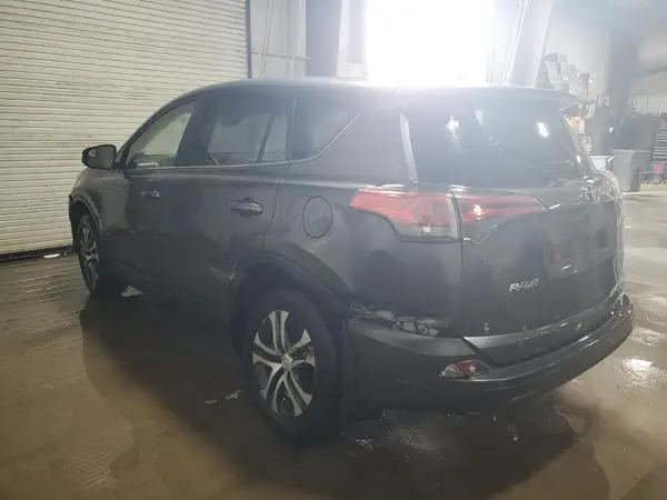 JTMZFREV1JJ176923 2018 TOYOTA RAV 4 - Image 2