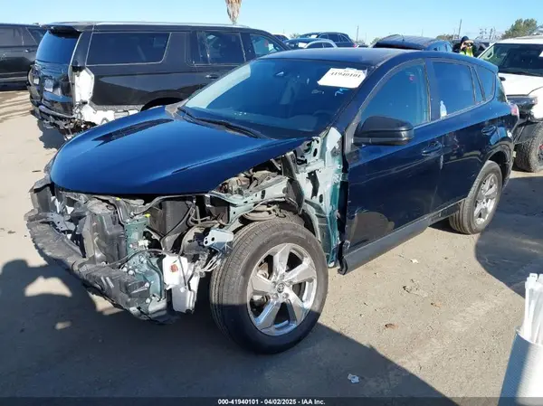 JTMZFREV1JJ183872 2018 TOYOTA RAV 4 - Image 2