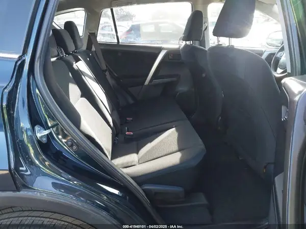 JTMZFREV1JJ183872 2018 TOYOTA RAV 4 - Image 8
