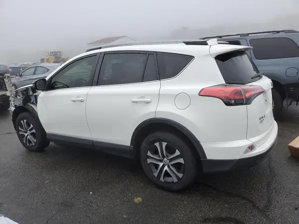 JTMZFREV1JJ189574 2018 TOYOTA RAV 4 - Image 2