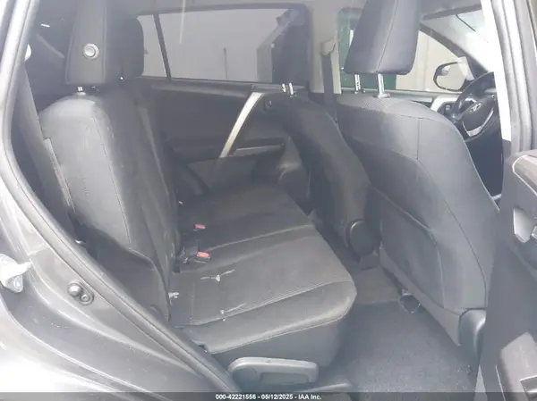 JTMZFREV1JJ734124 2018 TOYOTA RAV 4 - Image 8