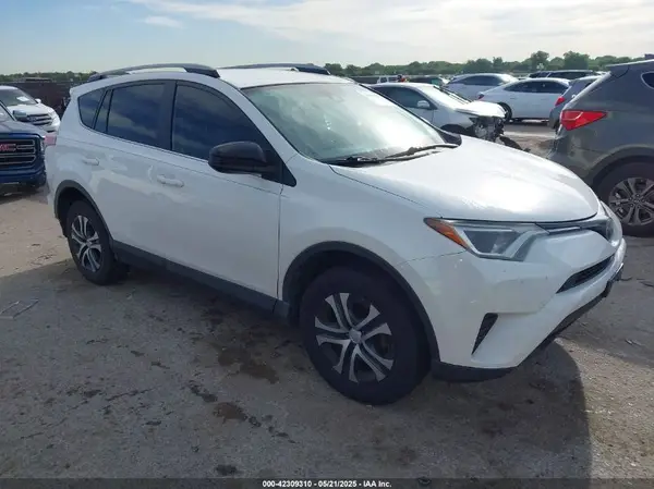 JTMZFREV2HJ135548 2017 TOYOTA RAV 4 - Image 1