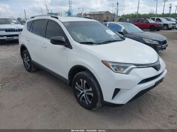 JTMZFREV2HJ700607 2017 TOYOTA RAV 4 - Image 1
