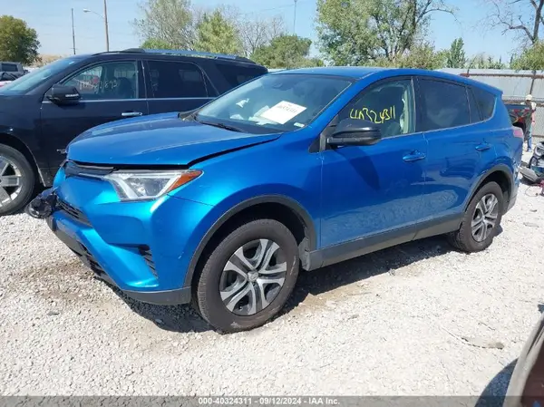 JTMZFREV2HJ719979 2017 TOYOTA RAV 4 - Image 2