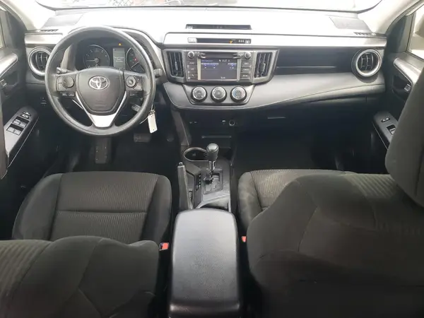 JTMZFREV2HJ720064 2017 TOYOTA RAV 4 - Image 8