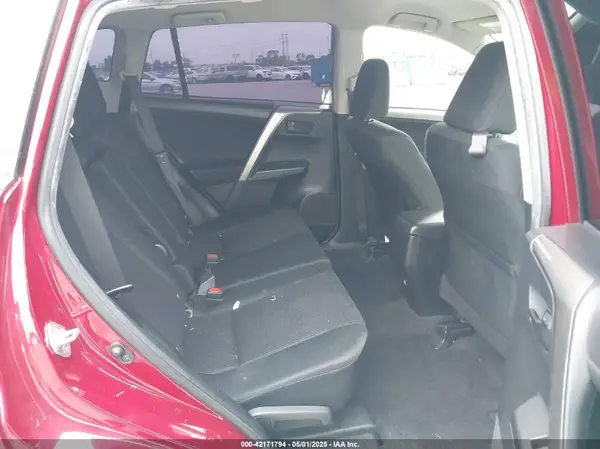 JTMZFREV2JD118088 2018 TOYOTA RAV 4 - Image 8
