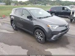 JTMZFREV2JJ161542 2018 TOYOTA RAV 4