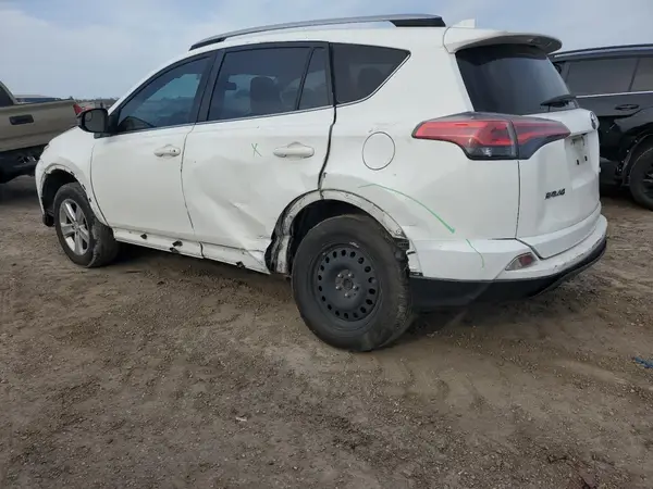 JTMZFREV2JJ747934 2018 TOYOTA RAV 4 - Image 2