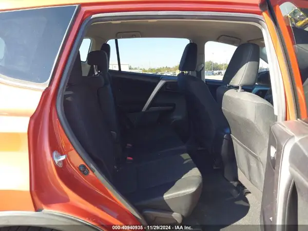 JTMZFREV3GJ063905 2016 TOYOTA RAV 4 - Image 8