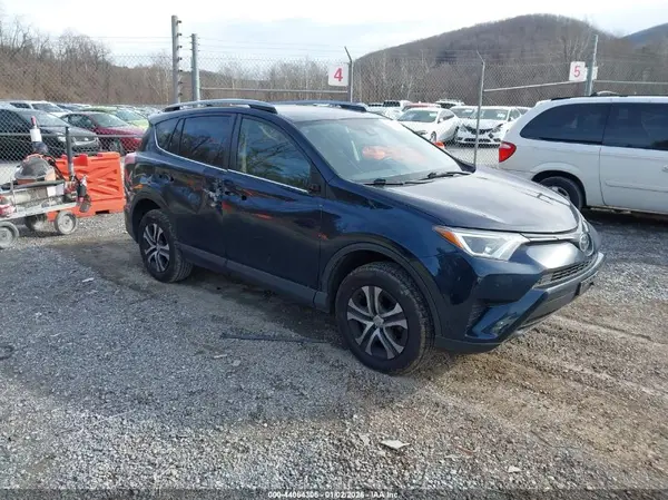 JTMZFREV3HJ111405 2017 TOYOTA RAV 4 - Image 1