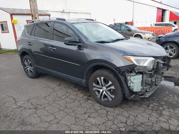JTMZFREV3HJ113123 2017 TOYOTA RAV 4 - Image 1