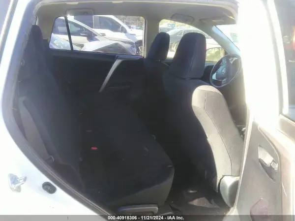 JTMZFREV3HJ116751 2017 TOYOTA RAV 4 - Image 8