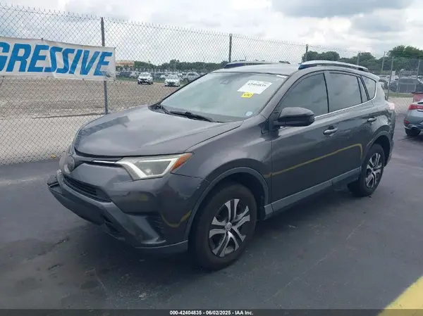 JTMZFREV3HJ143660 2017 TOYOTA RAV 4 - Image 2
