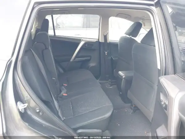 JTMZFREV3HJ714421 2017 TOYOTA RAV 4 - Image 8
