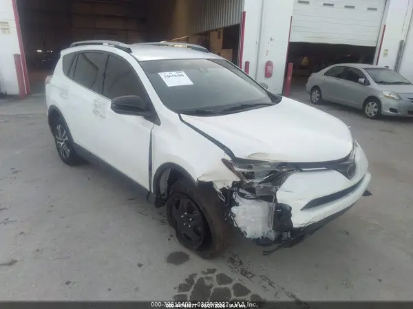 JTMZFREV3JD115670 2018 TOYOTA RAV 4
