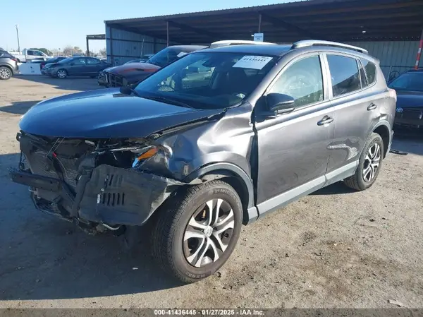 JTMZFREV3JJ154891 2018 TOYOTA RAV 4 - Image 2
