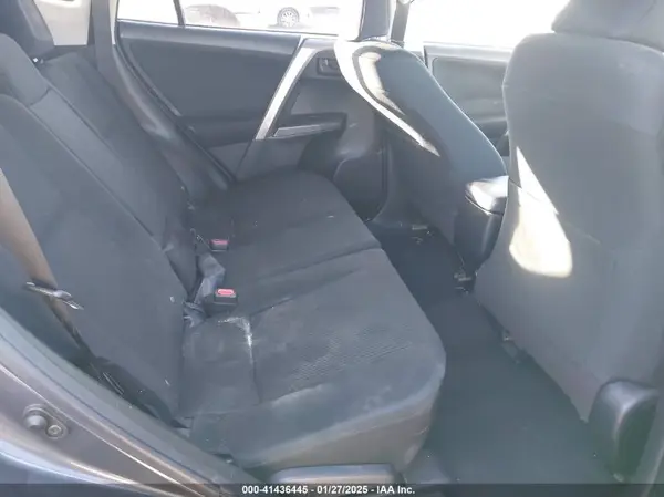 JTMZFREV3JJ154891 2018 TOYOTA RAV 4 - Image 8