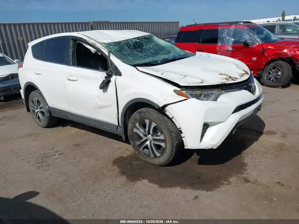 JTMZFREV3JJ157032 2018 TOYOTA RAV 4 - Image 1