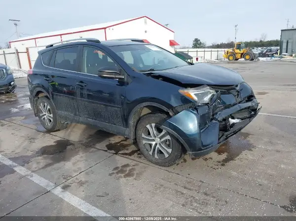 JTMZFREV3JJ181492 2018 TOYOTA RAV 4 - Image 1