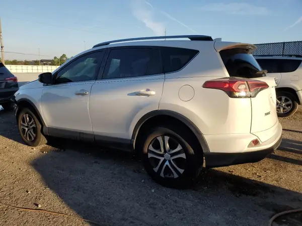 JTMZFREV3JJ182593 2018 TOYOTA RAV 4 - Image 2