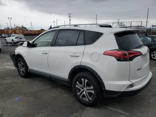 JTMZFREV3JJ207525 2018 TOYOTA RAV 4 - Image 2