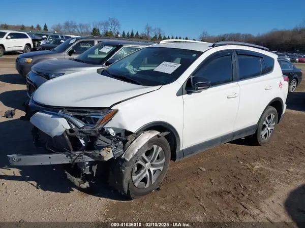 JTMZFREV3JJ733640 2018 TOYOTA RAV 4 - Image 2