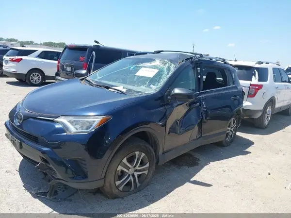 JTMZFREV3JJ737607 2018 TOYOTA RAV 4 - Image 2