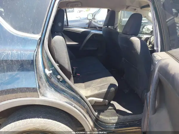 JTMZFREV3JJ737607 2018 TOYOTA RAV 4 - Image 8