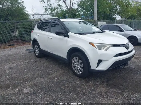 JTMZFREV3JJ738420 2018 TOYOTA RAV 4 - Image 1