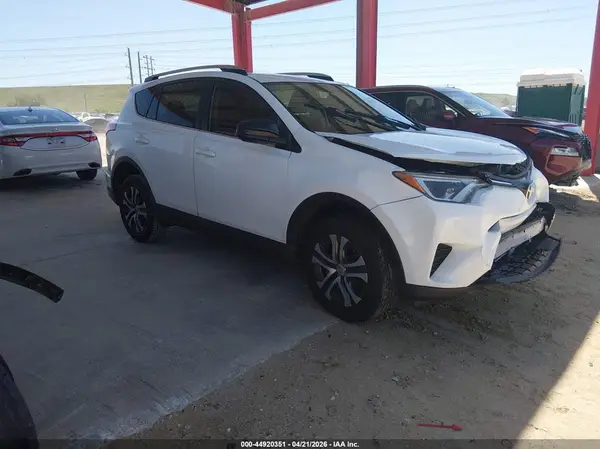 JTMZFREV4GJ067686 2016 TOYOTA RAV 4 - Image 1