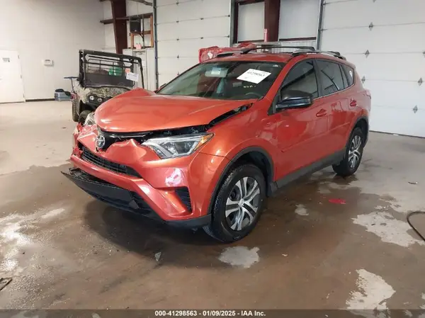JTMZFREV4GJ082219 2016 TOYOTA RAV 4 - Image 2