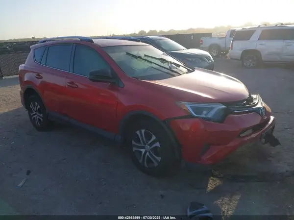 JTMZFREV4GJ096752 2016 TOYOTA RAV 4 - Image 1