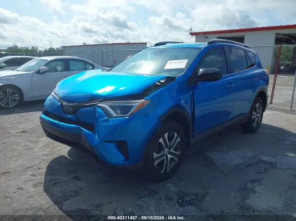 JTMZFREV4HJ112174 2017 TOYOTA RAV 4 - Image 2