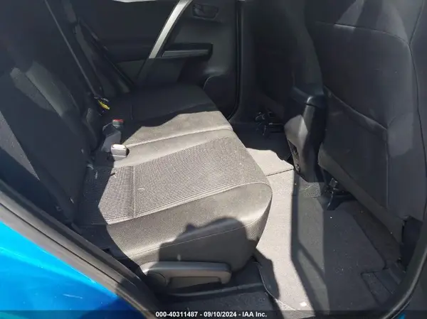 JTMZFREV4HJ112174 2017 TOYOTA RAV 4 - Image 8